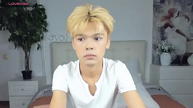 AngelBlushXXX – webcam model profile photo Image 9