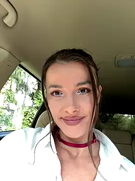 KateGale – webcam model profile photo Image 2