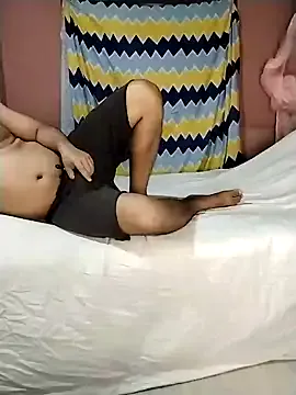 PollyElfi – webcam model profile photo Image 3