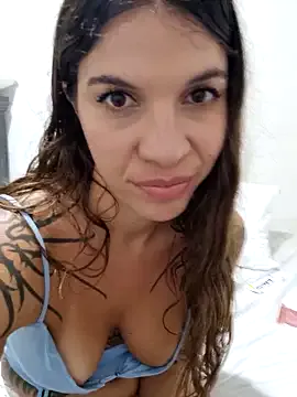 EstefaniaBrown – webcam model profile photo Image 4