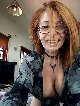 AdrianaAndrade – webcam model profile photo Image 13