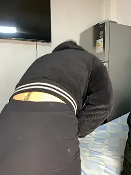 LizBentley – webcam model profile photo Image 11