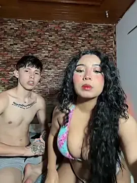 AmberJoulie – webcam model profile photo Image 12