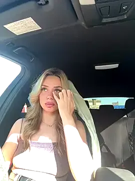 AndreaKalo – webcam model profile photo Image 6