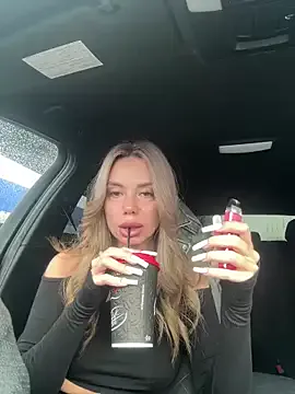 AndreaKalo – webcam model profile photo Image 8