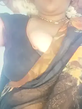 KateGale – webcam model profile photo Image 7