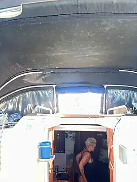 Dolce – webcam model profile photo Image 13