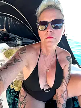 Dolce – webcam model profile photo Image 15