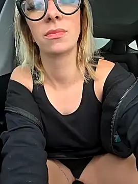 AddisonArt – webcam model profile photo Image 10