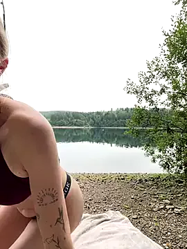 AmberJoulie – webcam model profile photo Image 2