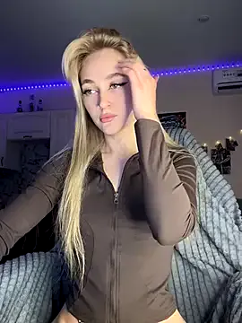 CatalinaDalessio – webcam model profile photo Image 8