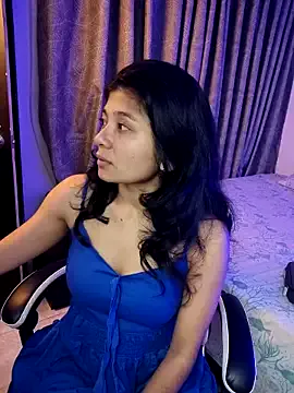 HillaryDiez – webcam model profile photo Image 5