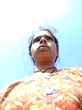 shiori_n – webcam model profile photo Image 17