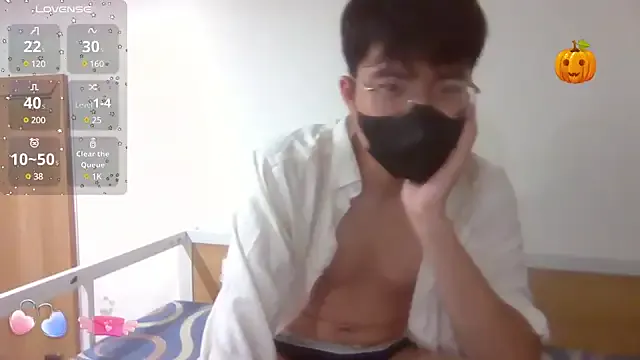 AyshaConnor – webcam model profile photo Image 2