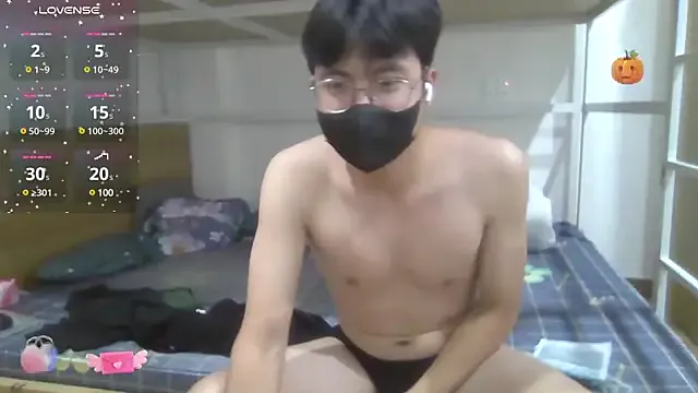 AyshaConnor – webcam model profile photo Image 4