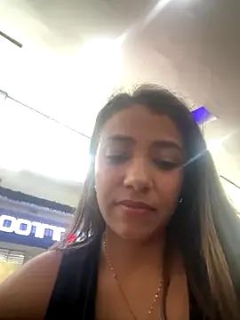 MarylinGlory – webcam model profile photo Image 13