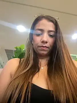 MarylinGlory – webcam model profile photo Image 7