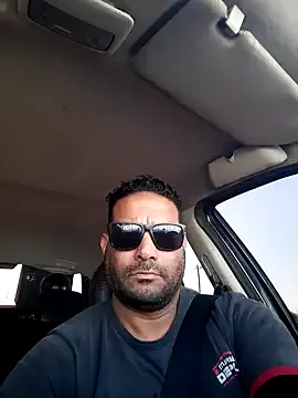 Dolce – webcam model profile photo Image 7