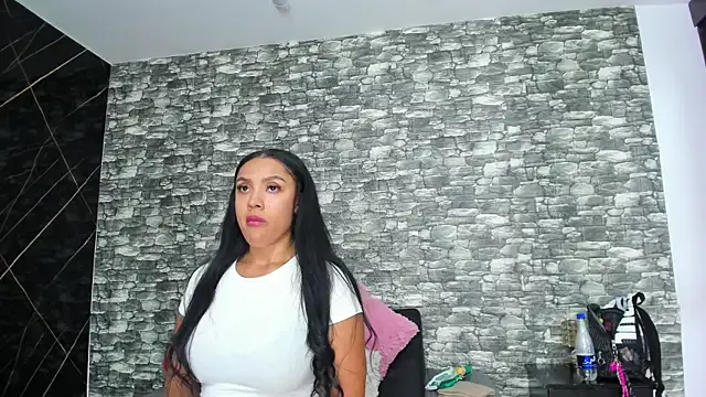 Josephine – webcam model profile photo Image 15