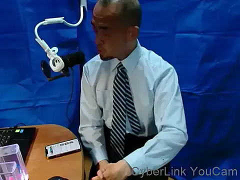 ErzabelLew – webcam model profile photo Image 4