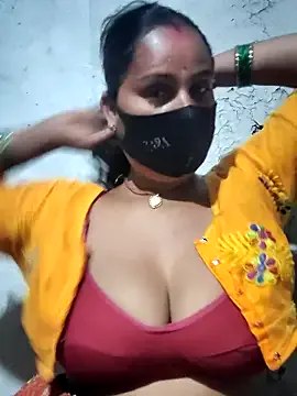 Dolce – webcam model profile photo Image 7