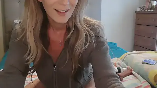 CatalinaDalessio – webcam model profile photo Image 2