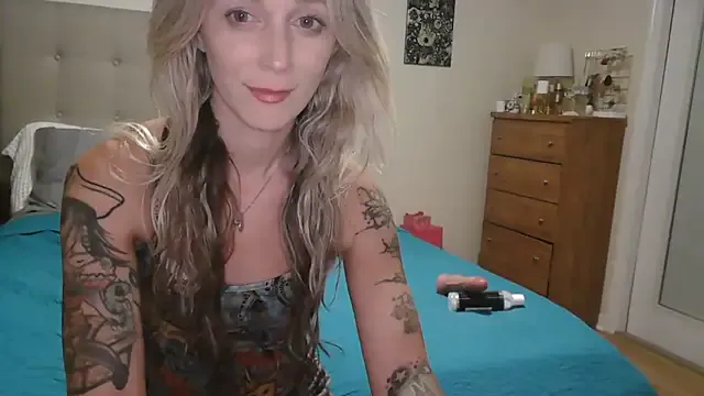 CatalinaDalessio – webcam model profile photo Image 8