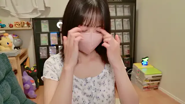 V-Hot-Sweti – webcam model profile photo Image 7