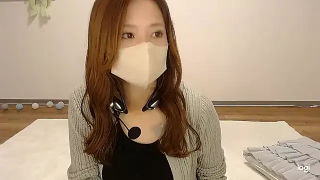 ErzabelLew – webcam model profile photo Image 10