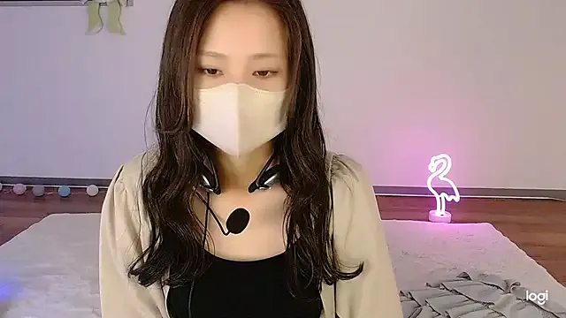 ErzabelLew – webcam model profile photo Image 17