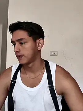 tora3220 – webcam model profile photo Image 17