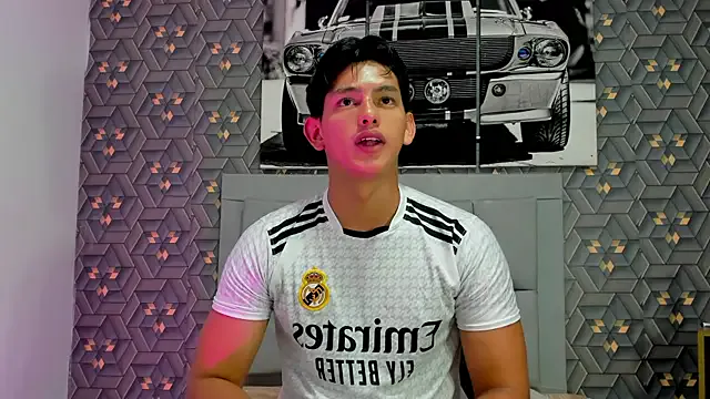 tora3220 – webcam model profile photo Image 5