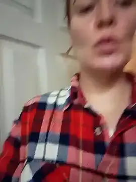 Carla – webcam model profile photo Image 13