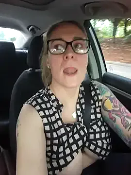 Carla – webcam model profile photo Image 3