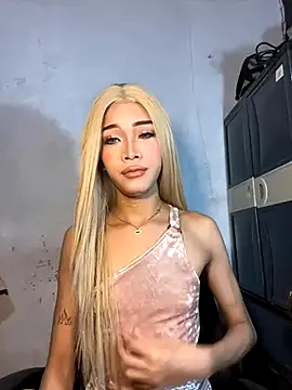 IvyHarpers – webcam model profile photo Image 3