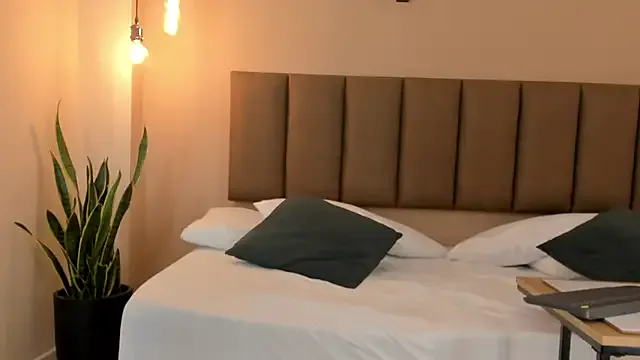 AyshaConnor – webcam model profile photo Image 11