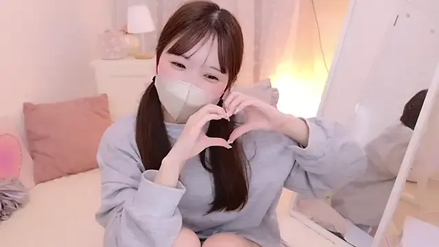 Men-esthe-Live – webcam model profile photo Image 8