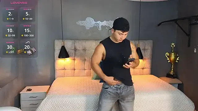 Ner0924_N – webcam model profile photo Image 16