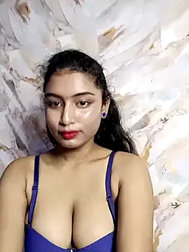 MeganOrtega – webcam model profile photo Image 3