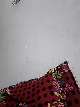 HannaMaison – webcam model profile photo Image 7