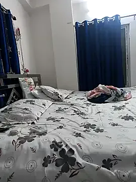 StracciaStella- – webcam model profile photo Image 11