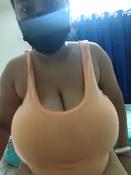 StracciaStella- – webcam model profile photo Image 17