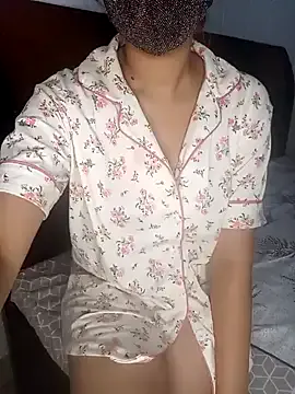 EvanyaRose – webcam model profile photo Image 3