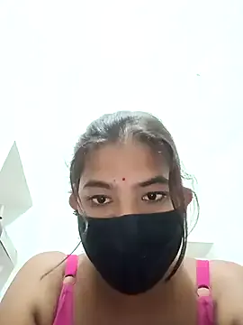 HaleyLyon – webcam model profile photo Image 2