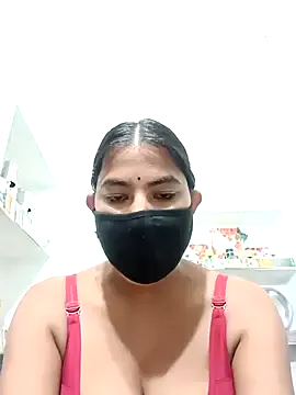 HaleyLyon – webcam model profile photo Image 8