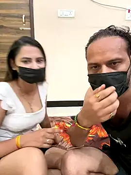 PollyElfi – webcam model profile photo Image 3