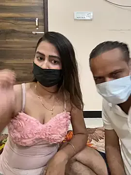 PollyElfi – webcam model profile photo Image 4