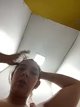 AnnieArias – webcam model profile photo Image 12