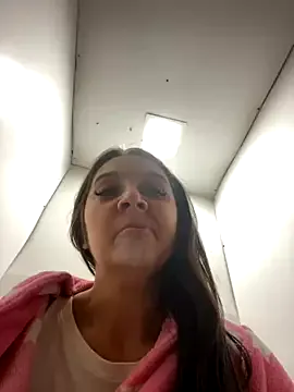 AnnieArias – webcam model profile photo Image 9