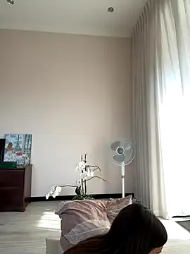 MelinaLuviani – webcam model profile photo Image 10